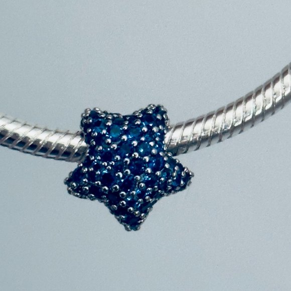 Authentic Pandora Bold Pave Star Charm - Picture 5 of 6